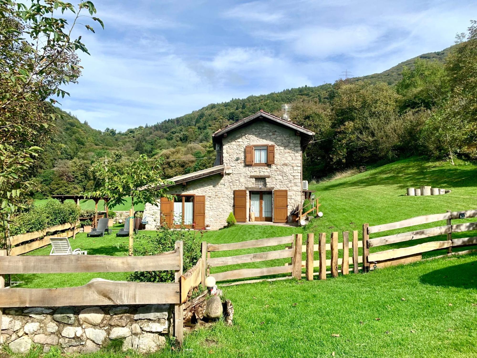 Casa Al Castagneto Villa Ceniga Ngoại thất bức ảnh